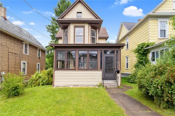 $179,900 | 814 Avery Avenue, Syracuse, NY 13204