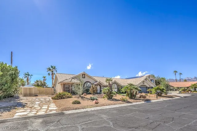 $1,850,000 | 5215 North Riley Street, Las Vegas, NV 89149