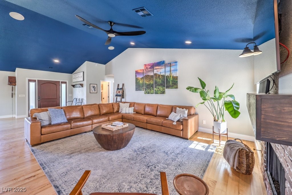 5215 North Riley Street Las Vegas, NV 89149 - Photo 11 of 75