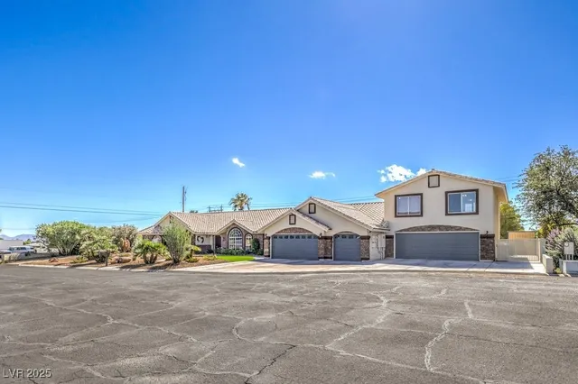 $1,850,000 | 5215 North Riley Street, Las Vegas, NV 89149