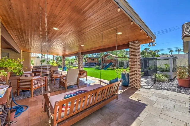 $1,850,000 | 5215 North Riley Street, Las Vegas, NV 89149