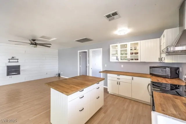 $1,850,000 | 5215 North Riley Street, Las Vegas, NV 89149