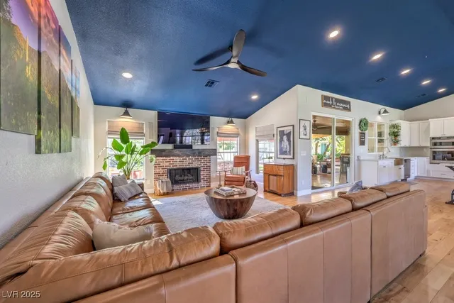 $1,850,000 | 5215 North Riley Street, Las Vegas, NV 89149