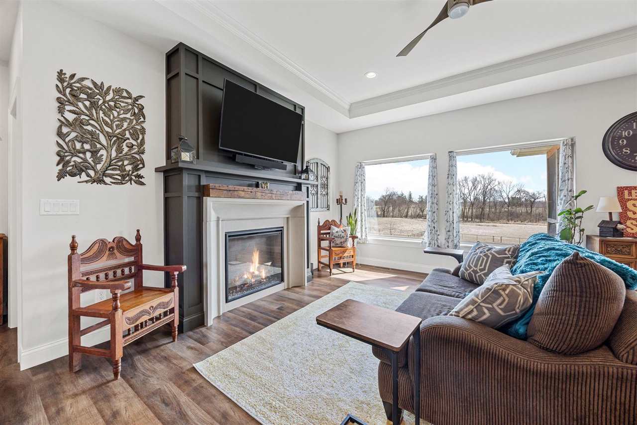 1001 High Rdg Trail Solon, IA 52333 - Photo 4 of 44 Gallery Image 4