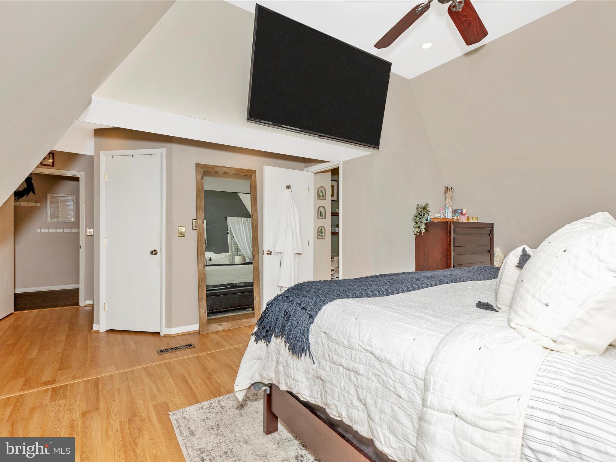 111 Bachmans Valley Road Westminster, MD 21158 - Photo 49 of 97 Primary Bedroom