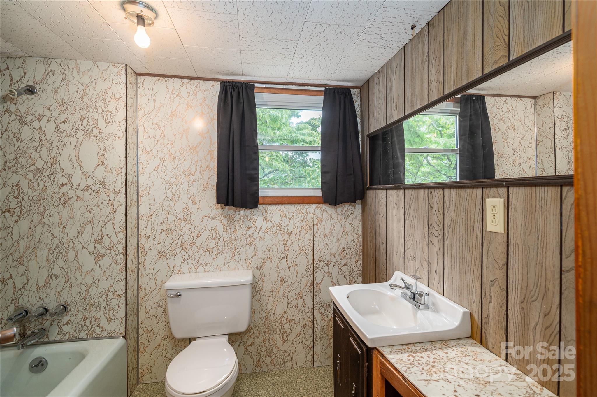 2320 Claremont Road Newton, NC 28658 - Photo 18 of 30