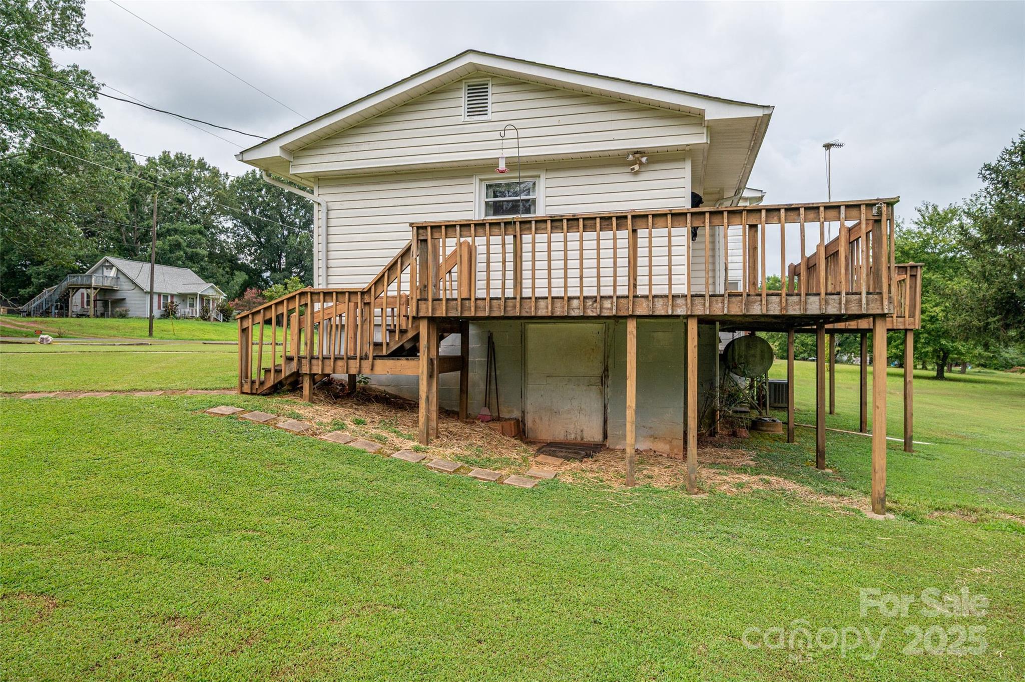 2320 Claremont Road Newton, NC 28658 - Photo 24 of 30