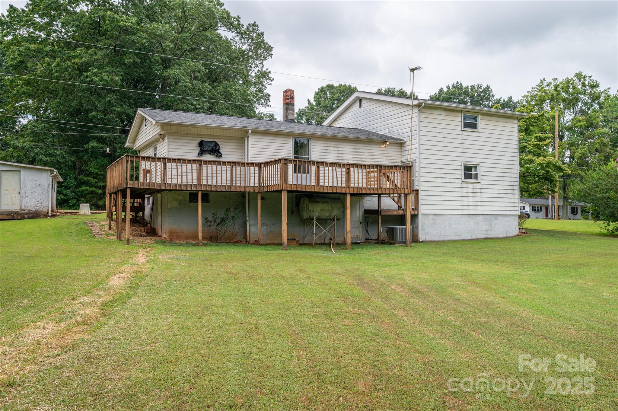 2320 Claremont Road Newton, NC 28658 - Photo 25 of 30