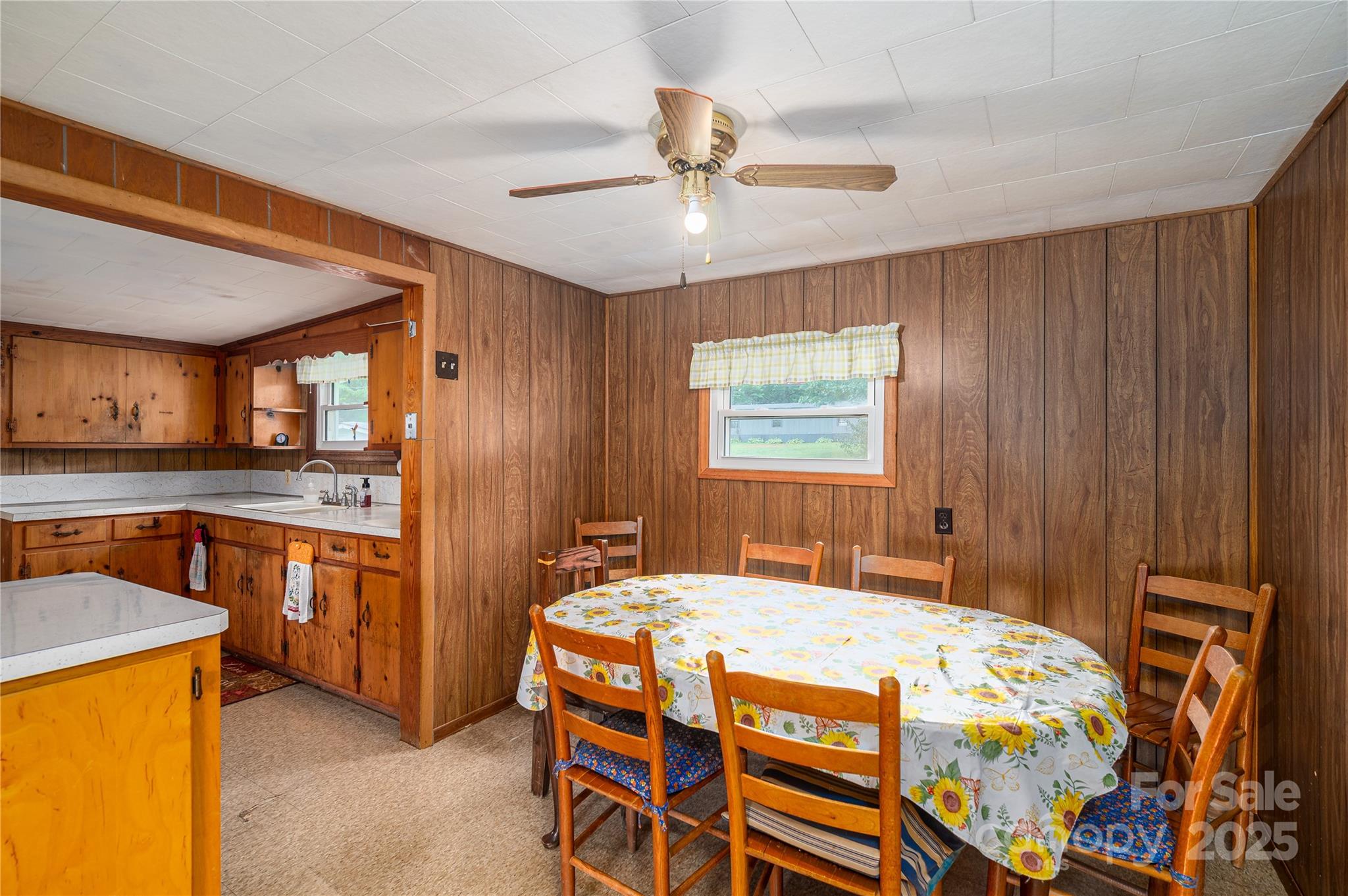 2320 Claremont Road Newton, NC 28658 - Photo 6 of 30