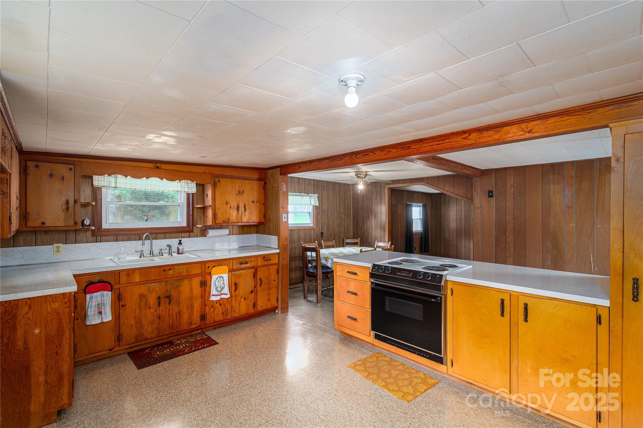 2320 Claremont Road Newton, NC 28658 - Photo 8 of 30