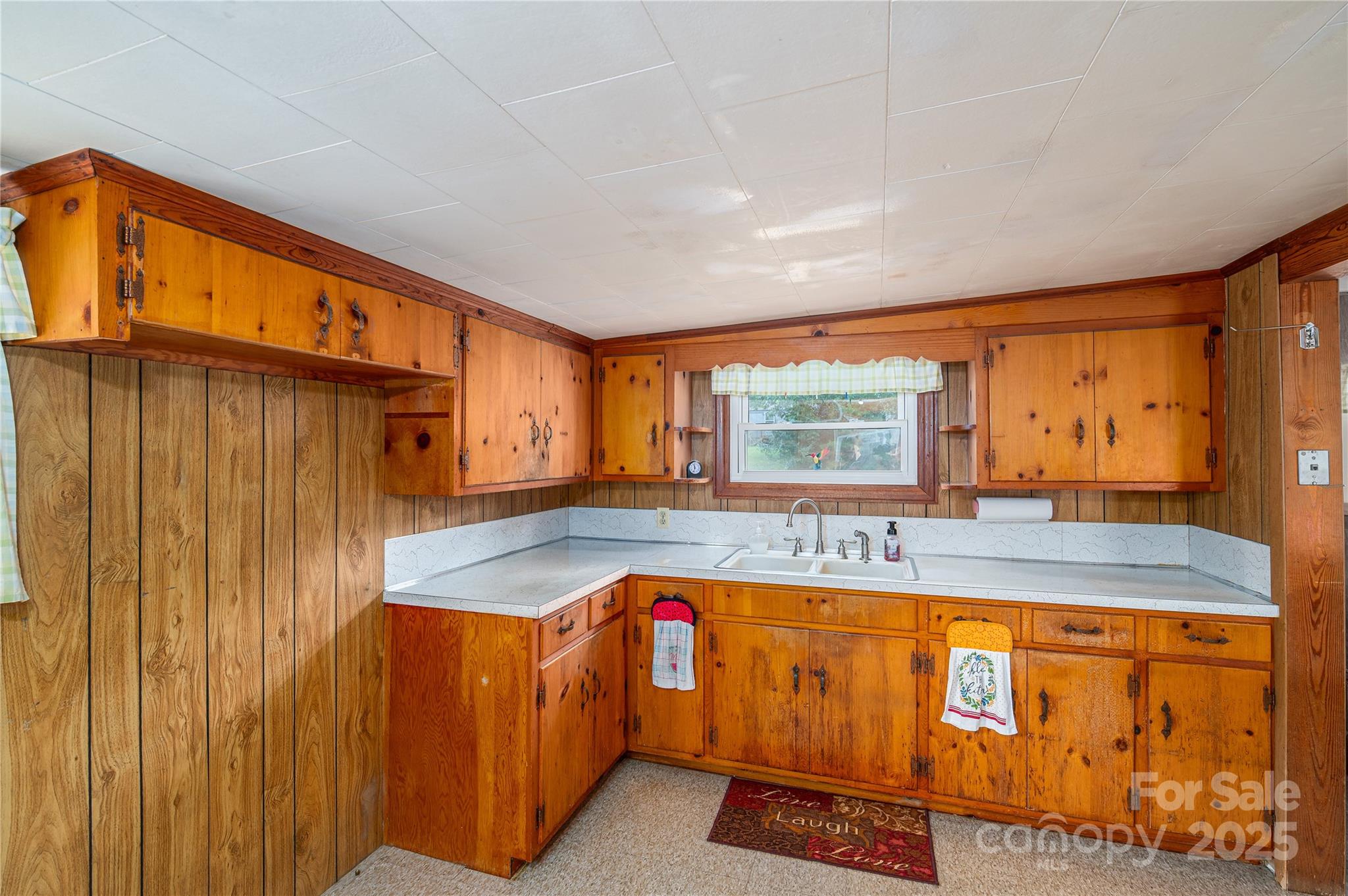 2320 Claremont Road Newton, NC 28658 - Photo 10 of 30