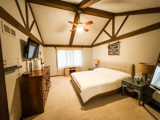 8552 Trails Run Road Indianapolis, IN 46217 - Photo 14 of 22 Gallery Image 14
