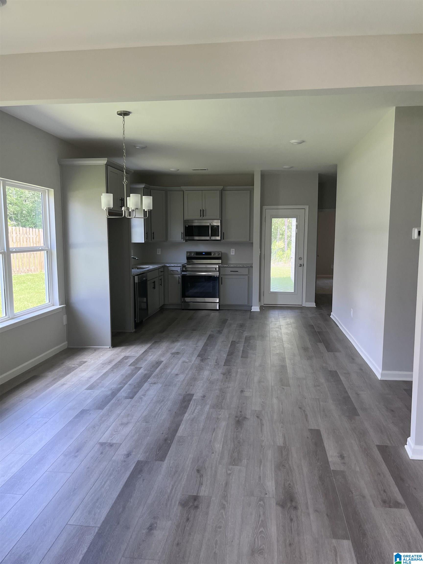1885 Baxter Avenue Springville, AL 35146 - Photo 2 of 8
