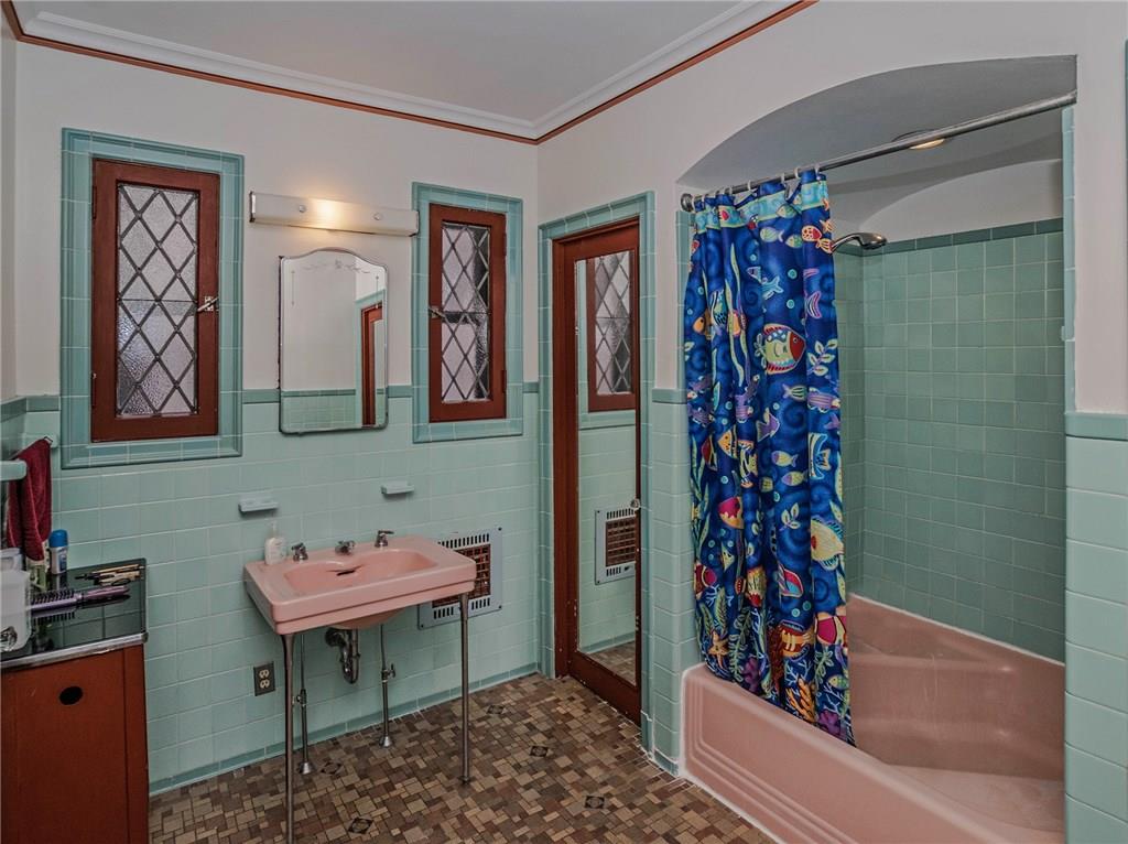1240 Murdoch Road Pittsburgh, PA 15217 - Photo 22 of 25 Gallery Image 22