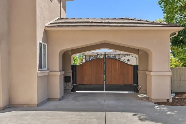 $9,988 | 9230 Island Pine Way, San Diego, CA 92127