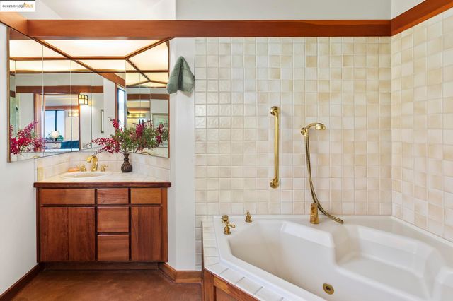 $2,350,000 | 25 Dartmouth Drive, Berkeley, CA 94705