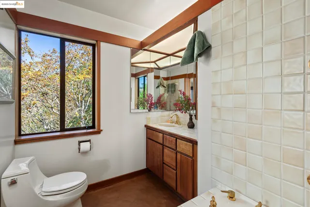 $2,350,000 | 25 Dartmouth Drive, Berkeley, CA 94705