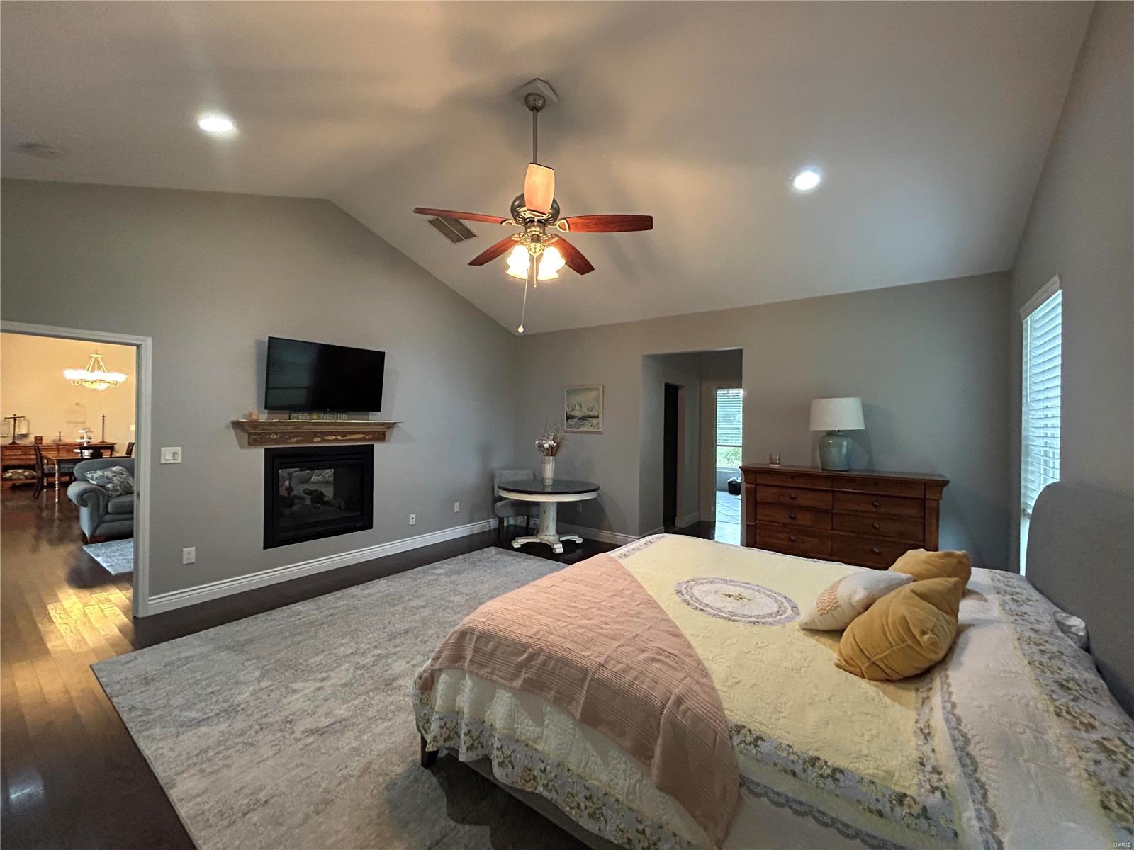 10990 Lake Road Highland, IL 62249 - Photo 13 of 27