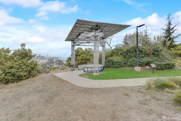 $4,000 | 451 Donahue Street, Unit 304, San Francisco, CA 94124