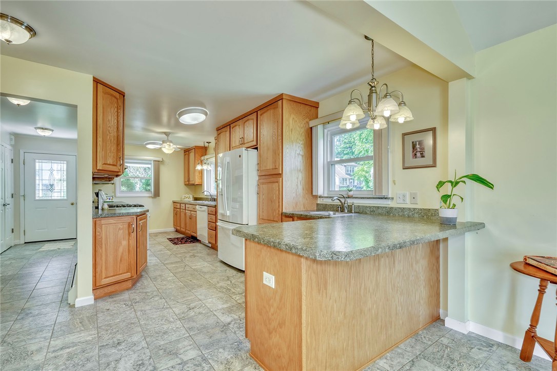 2189 Lake Road Seneca Falls, NY 13148 - Photo 7 of 45