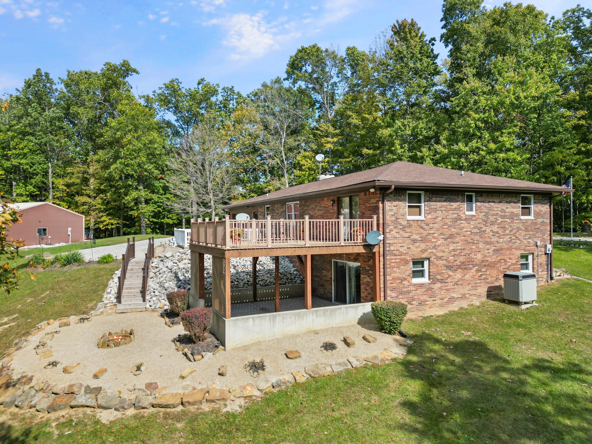 9945 East Gilmore Rdg Road Nashville, IN 47448 - Photo 4 of 38 Gallery Image 4