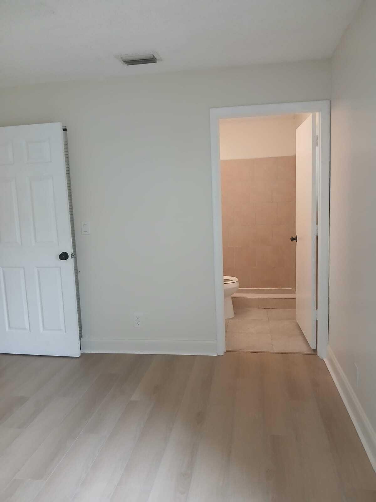 2634 West 28th Street Riviera Beach, FL 33404 - Photo 6 of 13 WhatsApp Image 2026-01-15 at 2.23.52 PM