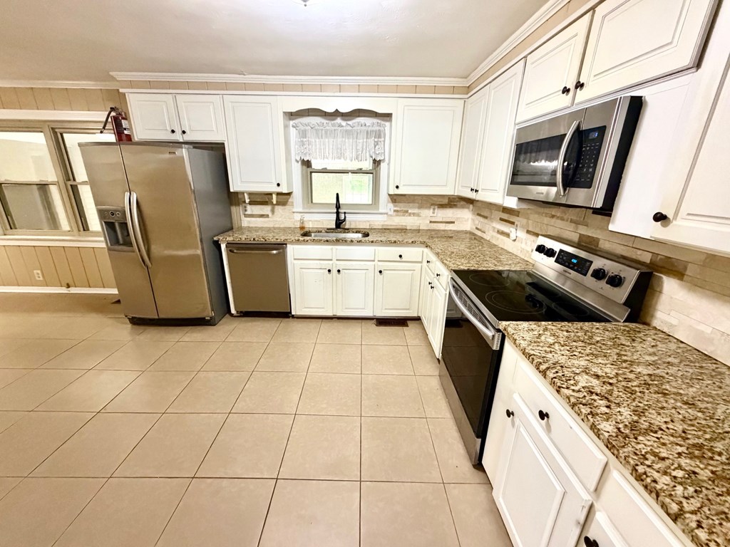 1935 Denton Road Dothan, AL 36303 - Photo 5 of 21