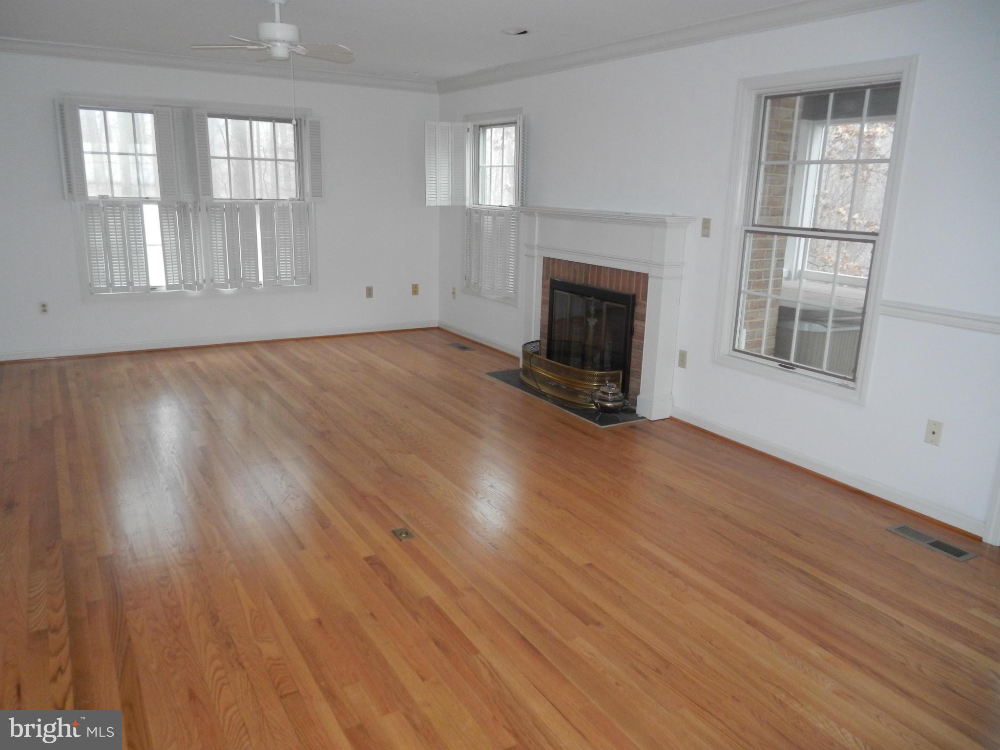 1393 Steamboat Run Road Shepherdstown, WV 25443 - Photo 10 of 14 Living Room