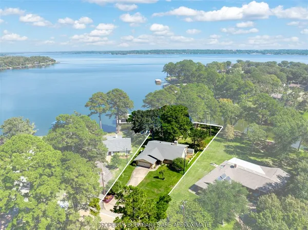 $799,000 | 536 Wildewood Drive, Chandler, TX 75758