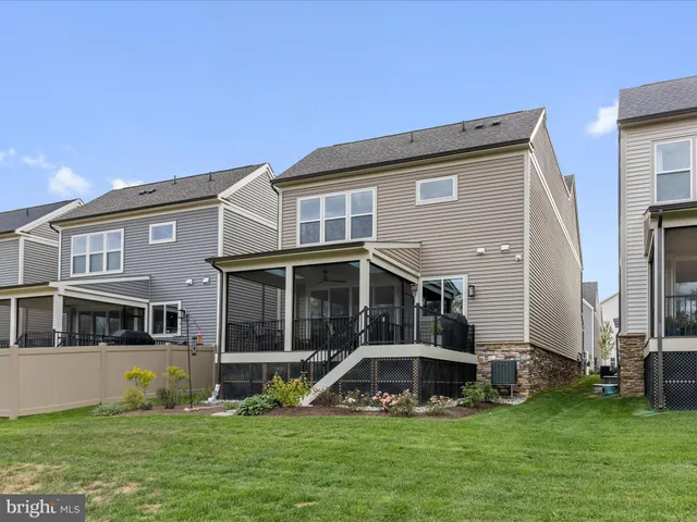 $1,228,000 | 43221 Greeley Square, Ashburn, VA 20148