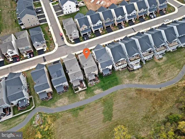 $1,228,000 | 43221 Greeley Square, Ashburn, VA 20148