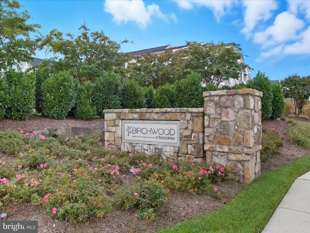 $1,228,000 | 43221 Greeley Square, Ashburn, VA 20148