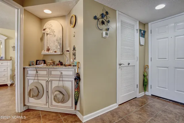 $1,600 | 2000 New River Inlet Road, Unit 1511, North Topsail Beach, NC 28460