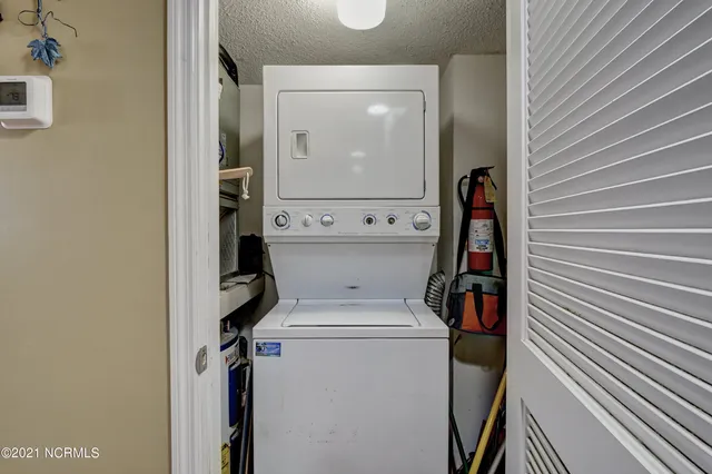 $1,600 | 2000 New River Inlet Road, Unit 1511, North Topsail Beach, NC 28460