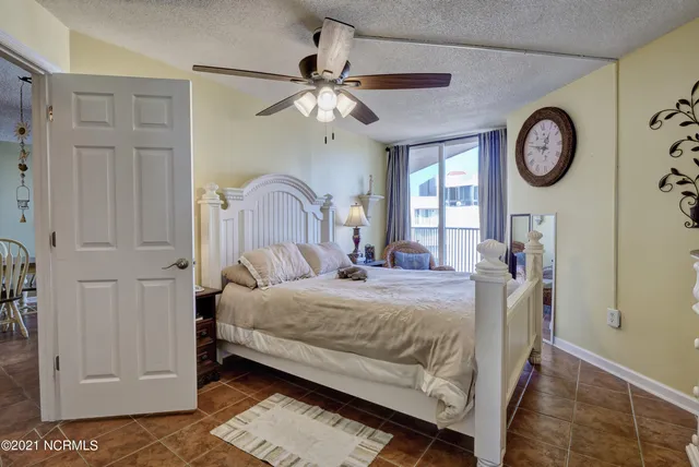 $1,600 | 2000 New River Inlet Road, Unit 1511, North Topsail Beach, NC 28460