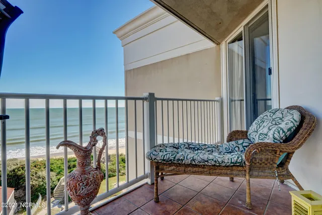 $1,600 | 2000 New River Inlet Road, Unit 1511, North Topsail Beach, NC 28460