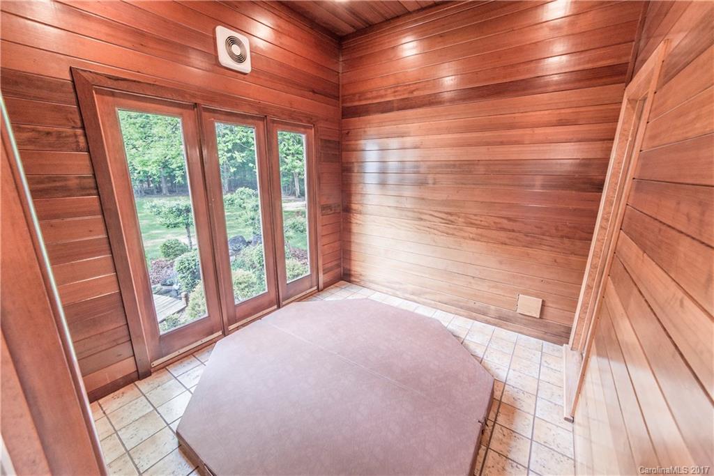 2901 Plantation Road Charlotte, NC 28270 - Photo 11 of 24 Gallery Image 11