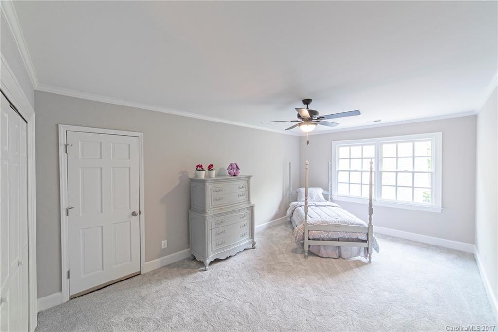 2901 Plantation Road Charlotte, NC 28270 - Photo 20 of 24 Gallery Image 20