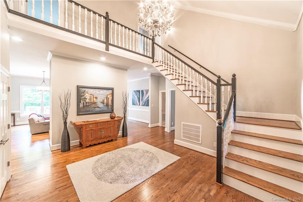 2901 Plantation Road Charlotte, NC 28270 - Photo 3 of 24 Gallery Image 3