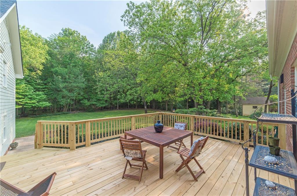 2901 Plantation Road Charlotte, NC 28270 - Photo 21 of 24 Gallery Image 21