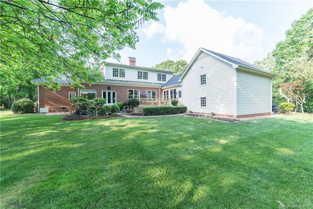 2901 Plantation Road Charlotte, NC 28270 - Photo 23 of 24 Gallery Image 23