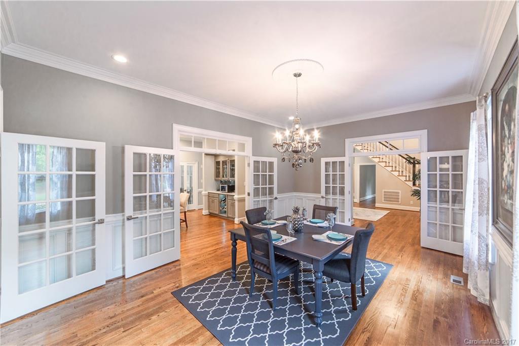 2901 Plantation Road Charlotte, NC 28270 - Photo 4 of 24 Gallery Image 4