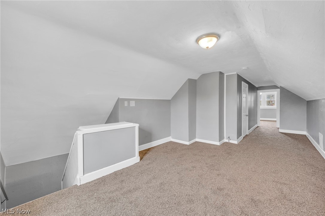 944 Paxton Road Cleveland, OH 44108 - Photo 8 of 50