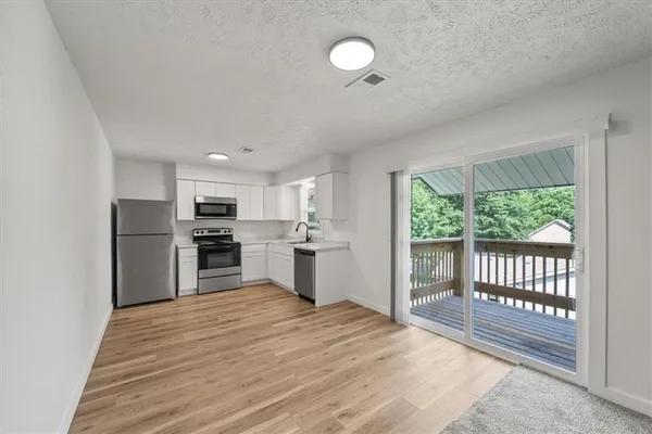 $1,315,000 | 1001 Twin Oaks Terrace, Harrisonville, MO 64701