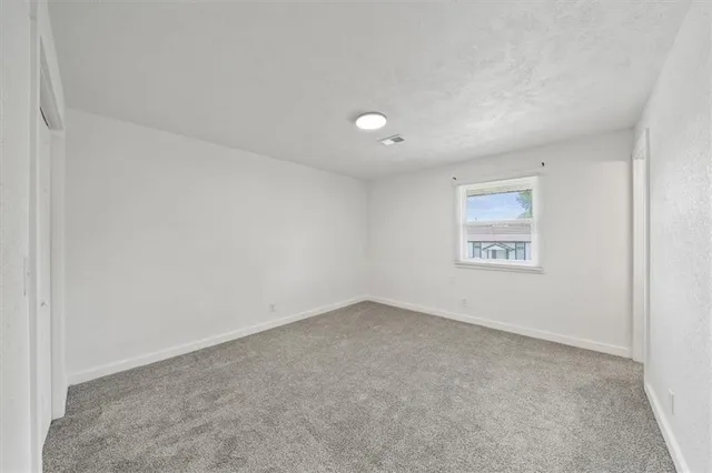 $1,315,000 | 1001 Twin Oaks Terrace, Harrisonville, MO 64701