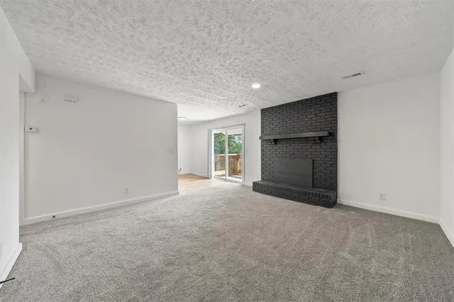 $1,315,000 | 1001 Twin Oaks Terrace, Harrisonville, MO 64701