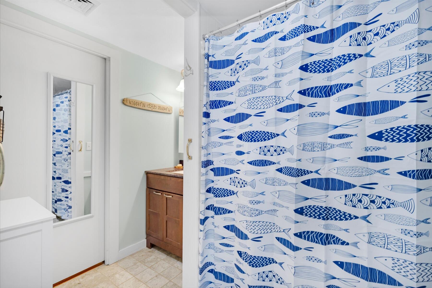 64 Handy Road Pocasset, MA 02559 - Photo 12 of 32 12-MG_3769-r