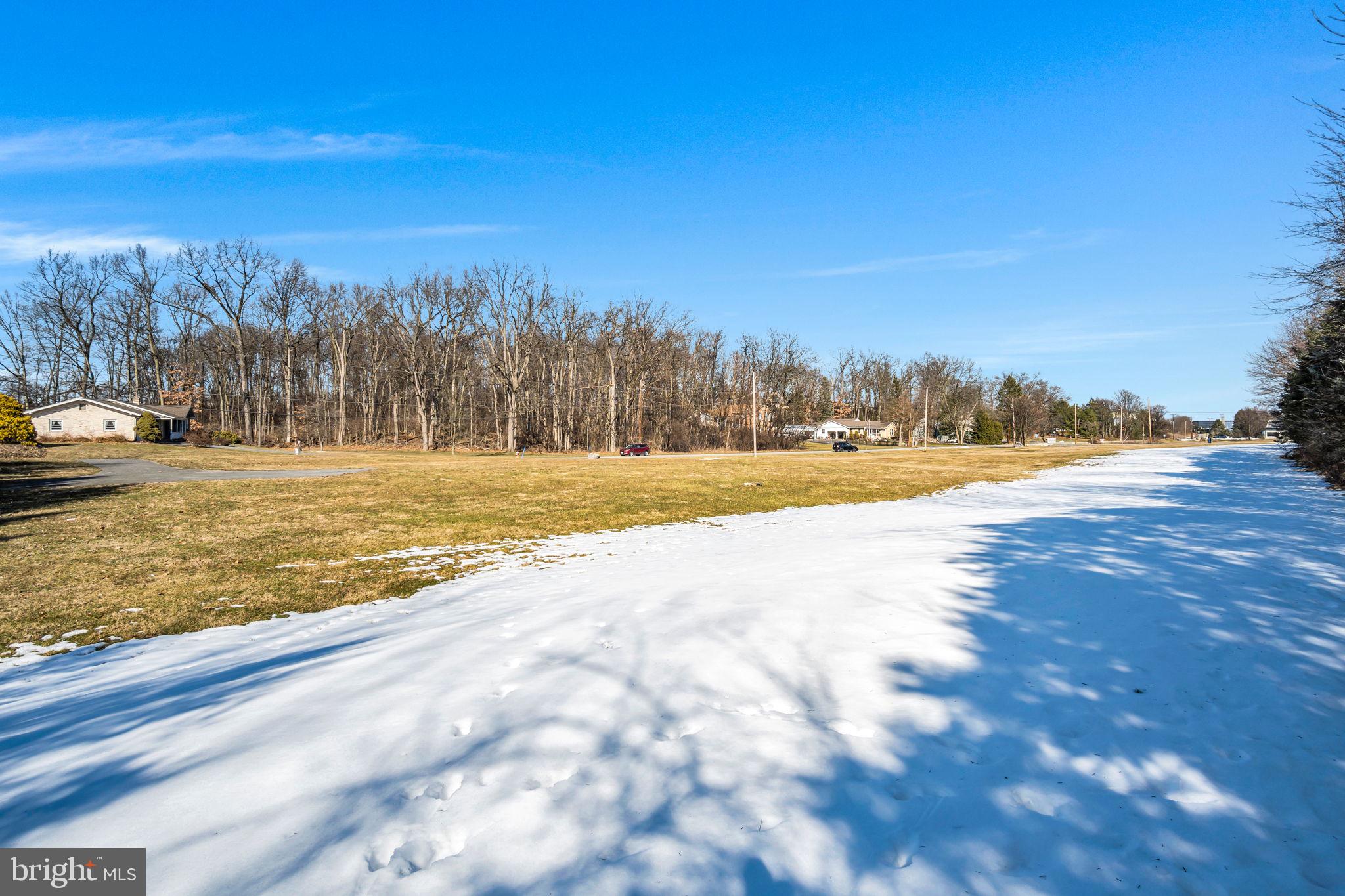 640 Alexander Spring Road Carlisle, PA 17015 - Photo 3 of 10 Gallery Image 3