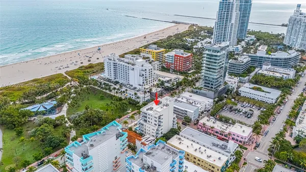 $11,500 | 200 Ocean Drive, Unit 8F, Miami Beach, FL 33139