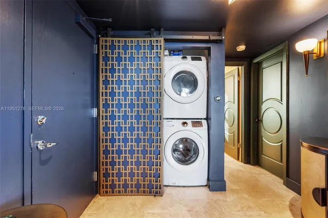 $15,000 | 200 Ocean Drive, Unit 8F, Miami Beach, FL 33139